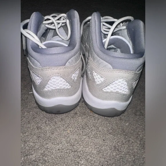 Men’s Jordan - Picture 5 of 6